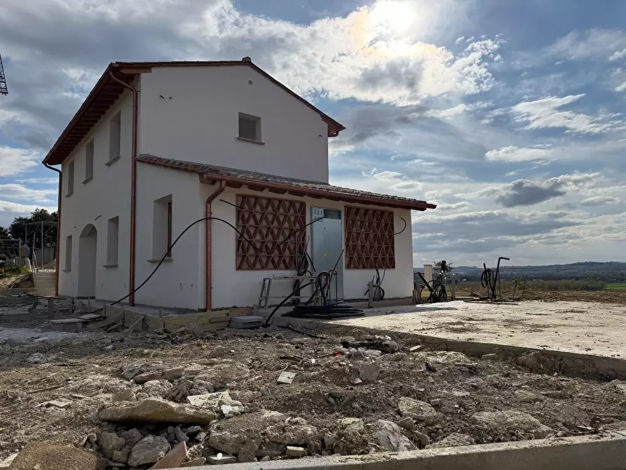 Immagine 9 di Villa in vendita  a Santa Maria A Monte