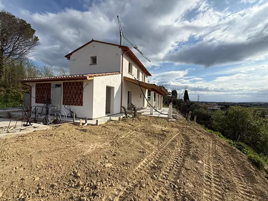 Immagine 5 di Villa in vendita  a Santa Maria A Monte