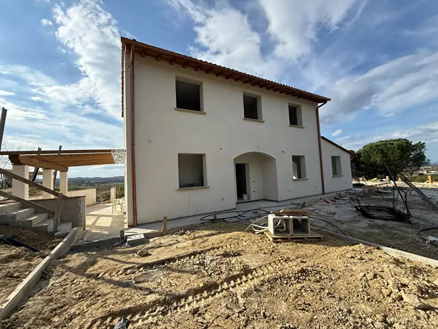 Immagine 14 di Villa in vendita  a Santa Maria A Monte