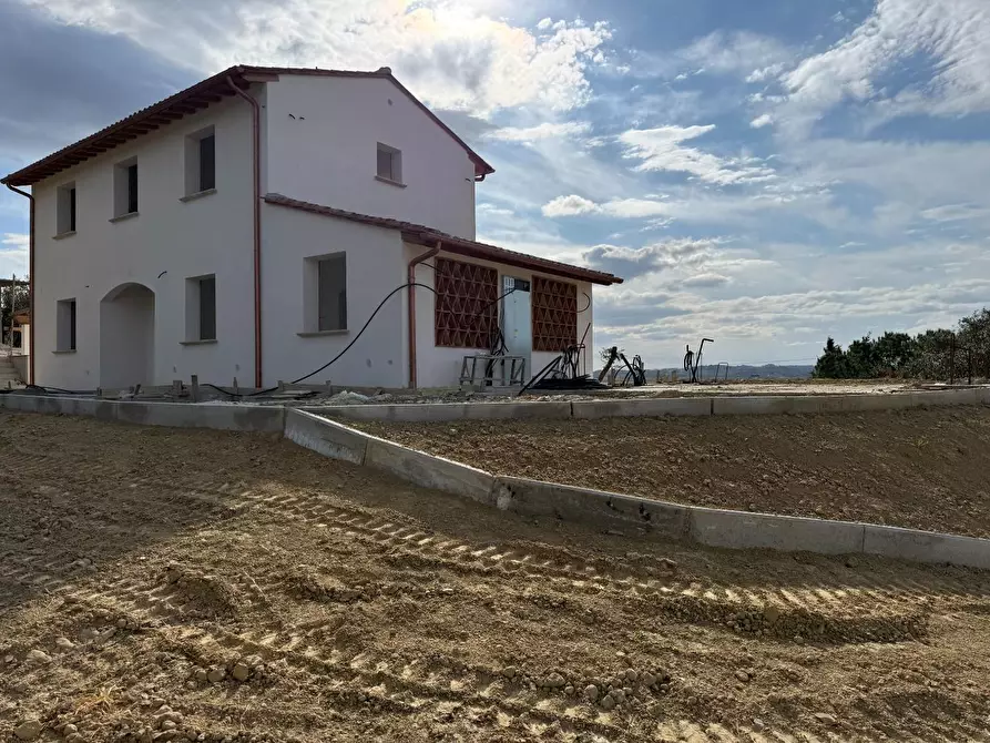 Immagine 11 di Villa in vendita  a Santa Maria A Monte