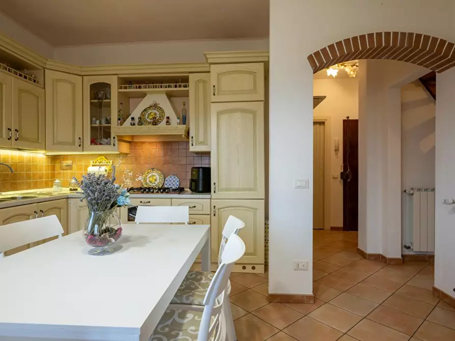 Immagine 5 di Appartamento in vendita  a Vicopisano