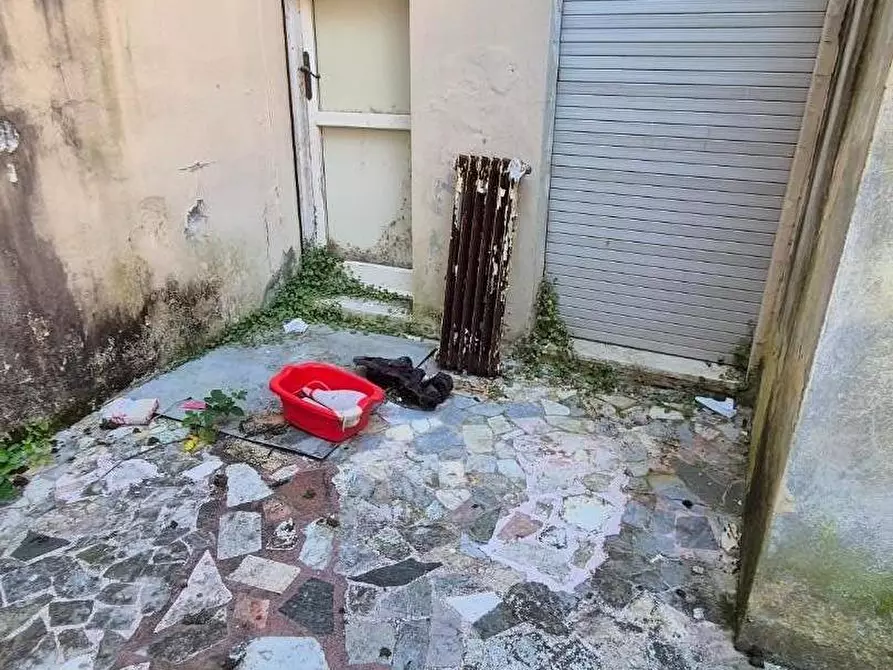 Immagine 5 di Casa quadrifamiliare in vendita  a Viareggio
