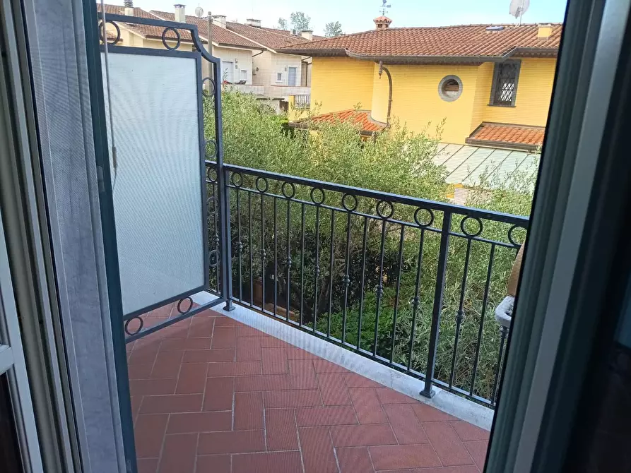 Immagine 16 di Casa quadrifamiliare in vendita  a Massa