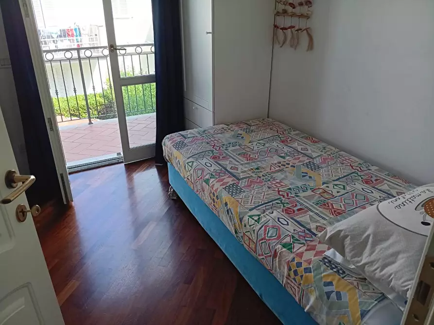 Immagine 20 di Casa quadrifamiliare in vendita  a Massa