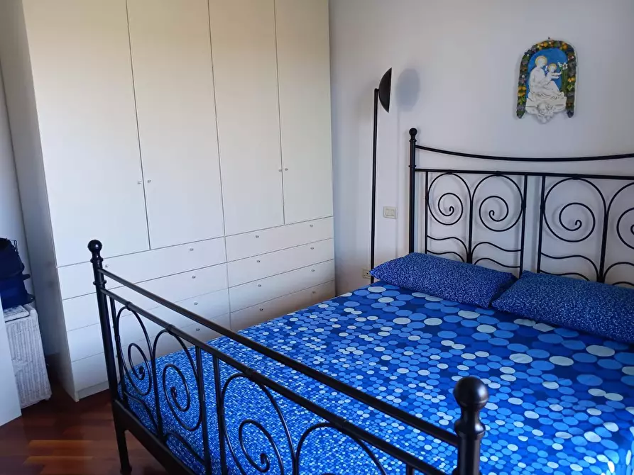 Immagine 15 di Casa quadrifamiliare in vendita  a Massa