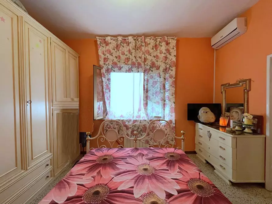 Immagine 38 di Villa in vendita  a Massarosa