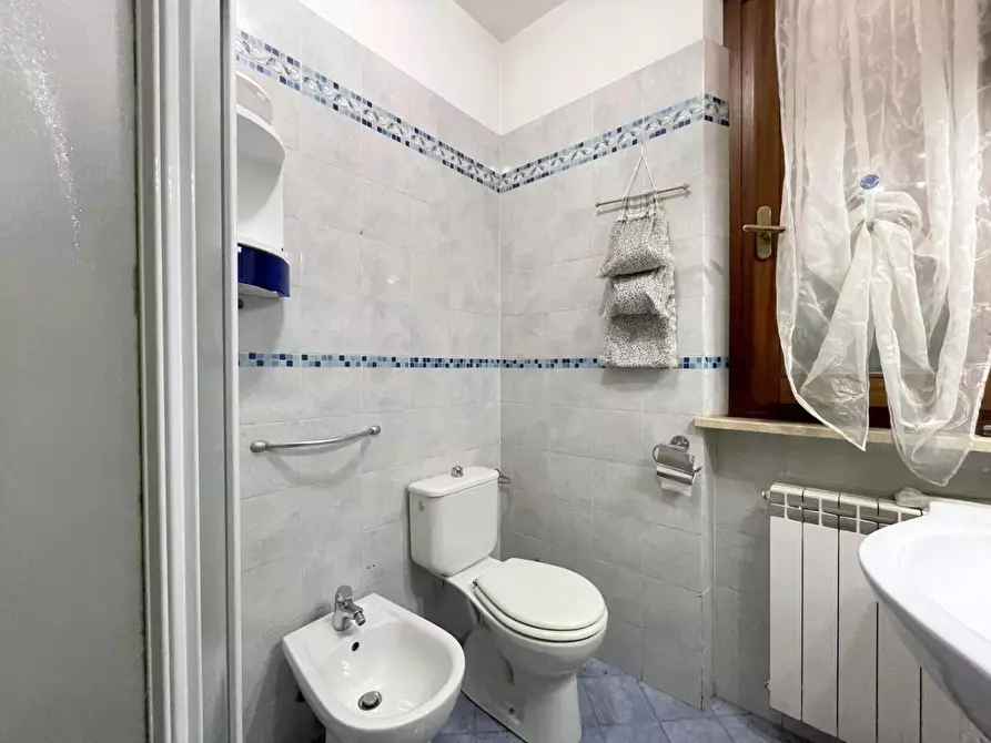 Immagine 15 di Villa in vendita  a Massarosa