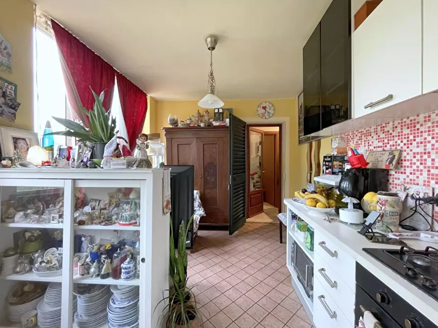 Immagine 31 di Villa in vendita  a Massarosa