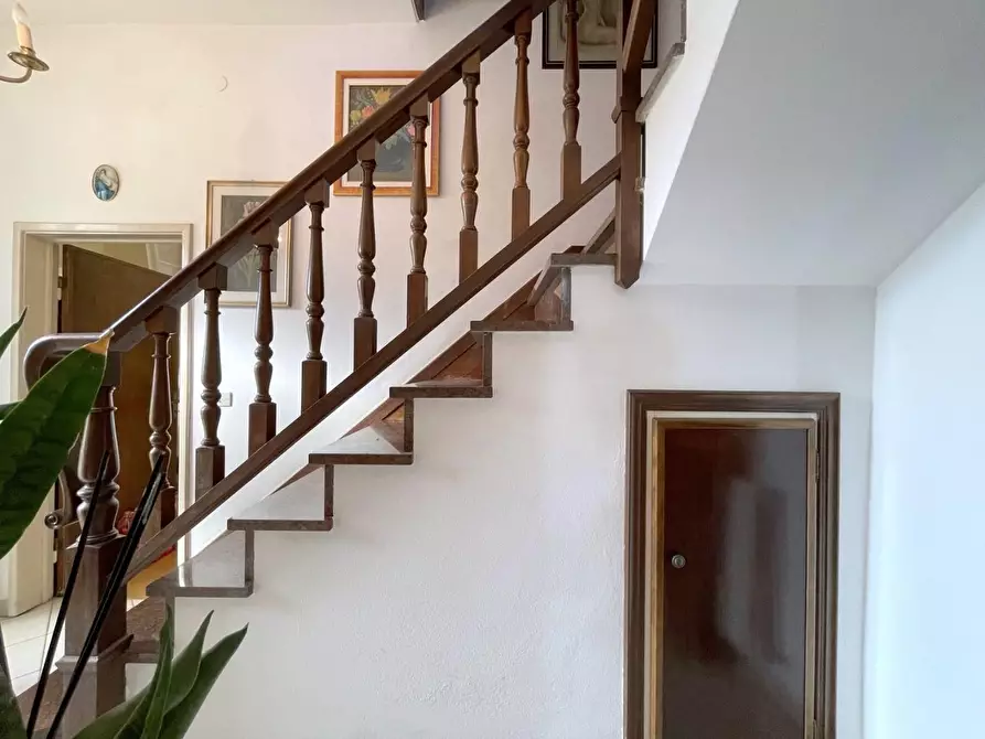 Immagine 23 di Villa in vendita  a Massarosa