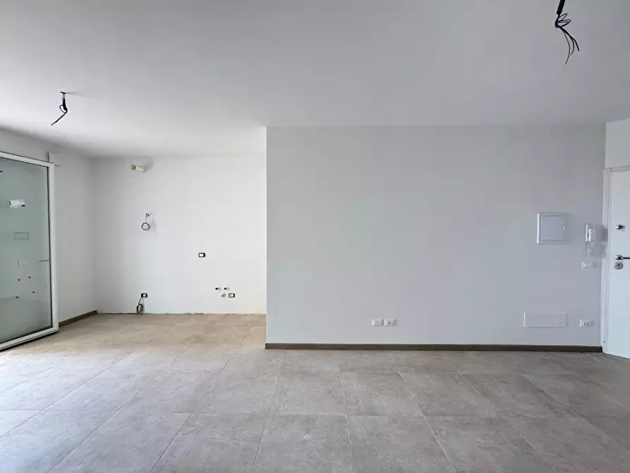 Immagine 18 di Appartamento in vendita  a Capraia E Limite