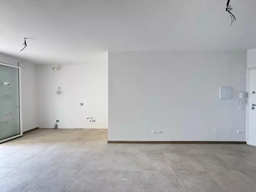 Immagine 17 di Appartamento in vendita  a Capraia E Limite