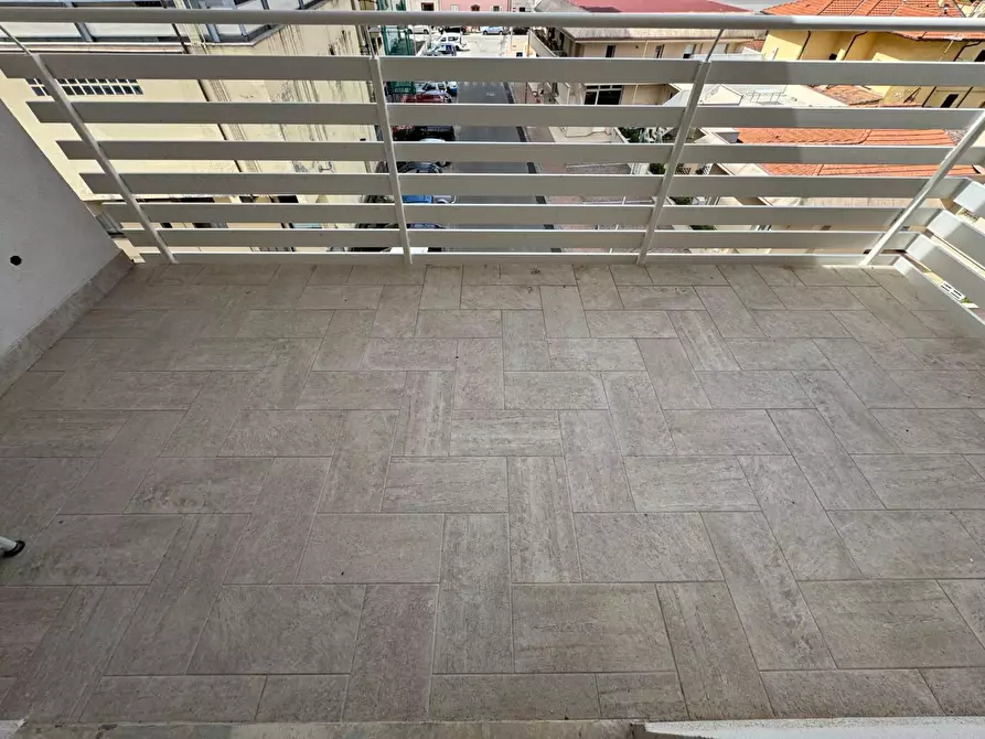 Immagine 31 di Appartamento in vendita  a Capraia E Limite