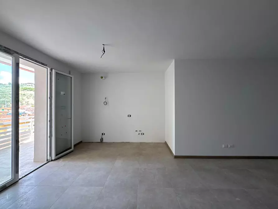 Immagine 30 di Appartamento in vendita  a Capraia E Limite