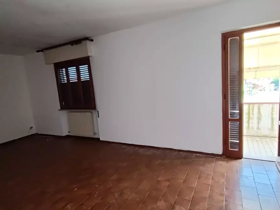 Immagine 3 di Appartamento in vendita  a Vecchiano