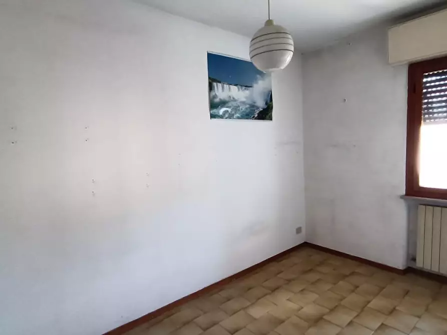 Immagine 4 di Appartamento in vendita  a Vecchiano