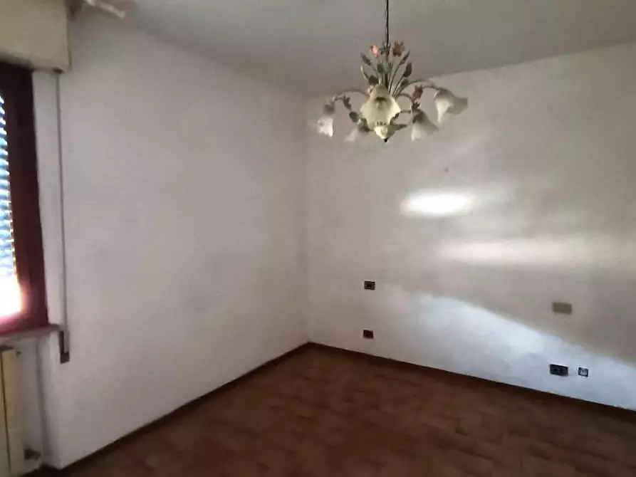 Immagine 9 di Appartamento in vendita  a Vecchiano