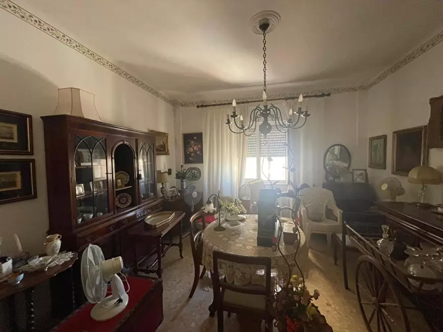 Immagine 12 di Appartamento in vendita  a Taranto