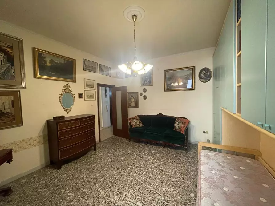 Immagine 9 di Appartamento in vendita  a Taranto