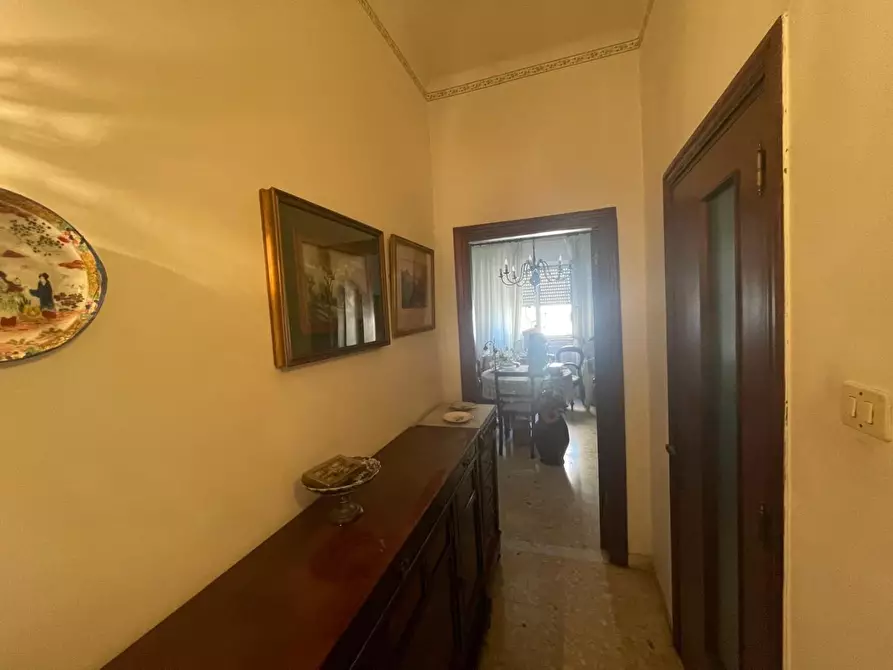 Immagine 11 di Appartamento in vendita  a Taranto