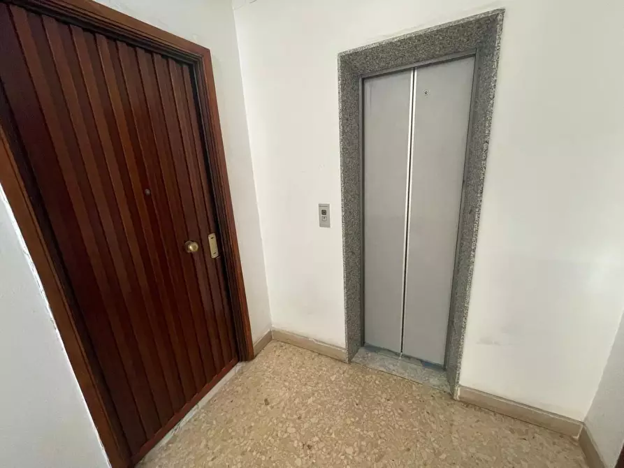 Immagine 4 di Appartamento in vendita  a Taranto