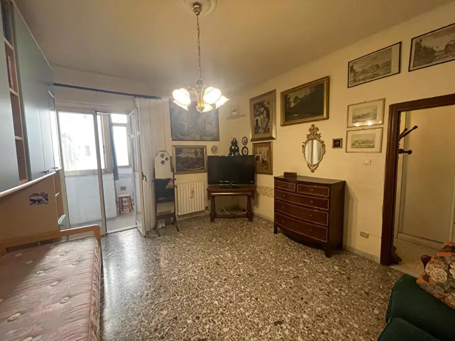 Immagine 10 di Appartamento in vendita  a Taranto