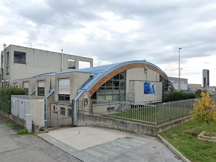 Immagine 2 di Attività artigianale in vendita  a Cavenago Di Brianza