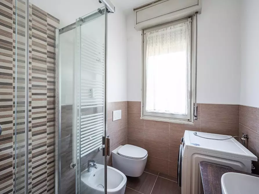 Immagine 15 di Appartamento in vendita  a Reggio Nell'emilia