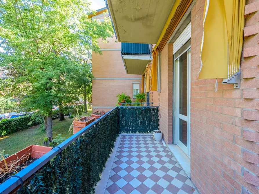 Immagine 14 di Appartamento in vendita  a Reggio Nell'emilia