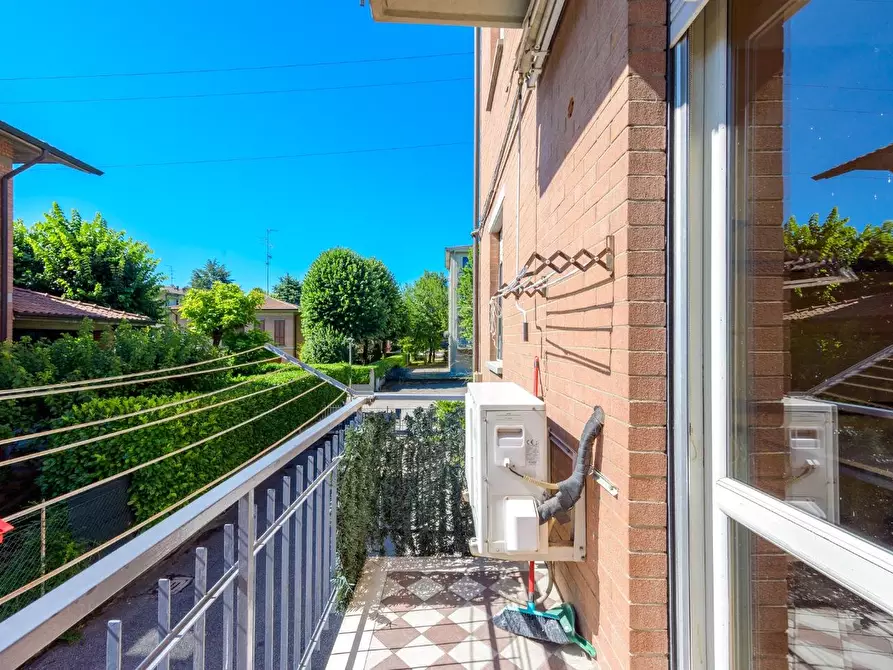 Immagine 7 di Appartamento in vendita  a Reggio Nell'emilia