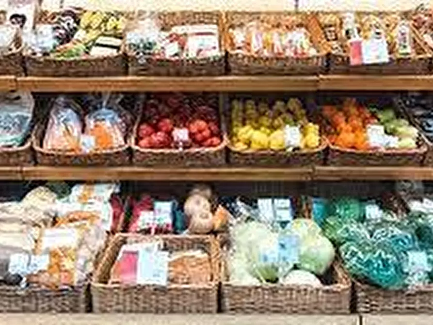 Immagine 5 di Alimentari in vendita  a Livorno