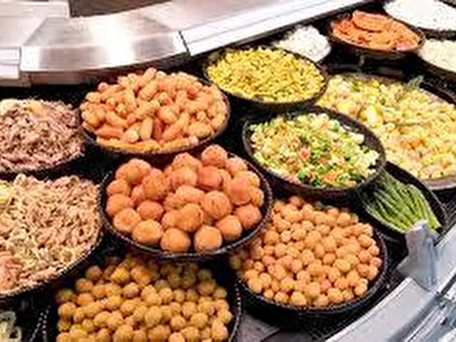 Immagine 4 di Alimentari in vendita  a Livorno