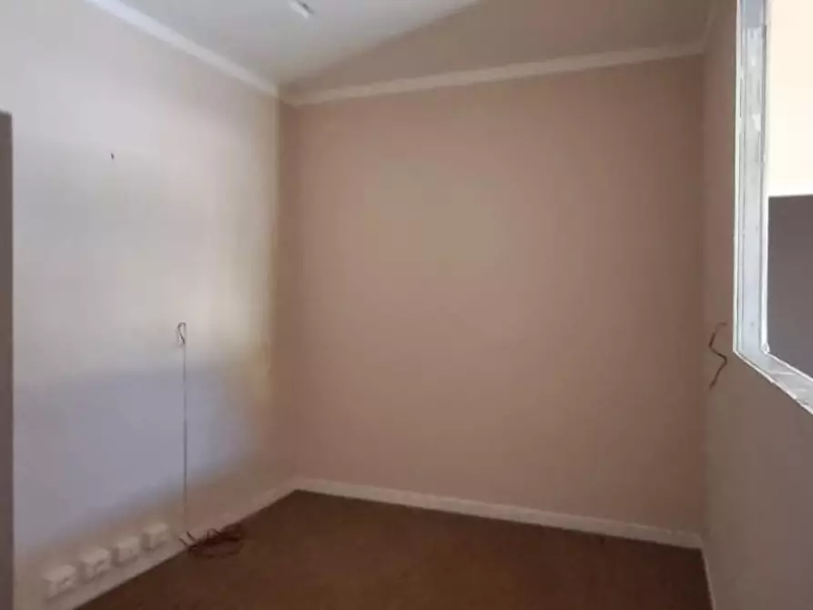 Immagine 5 di Locale commerciale in affitto  a Pisa