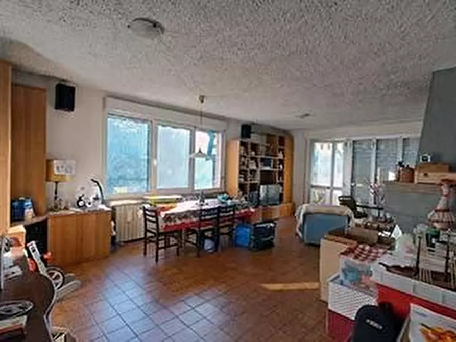 Immagine 9 di Villa in vendita  a Massarosa