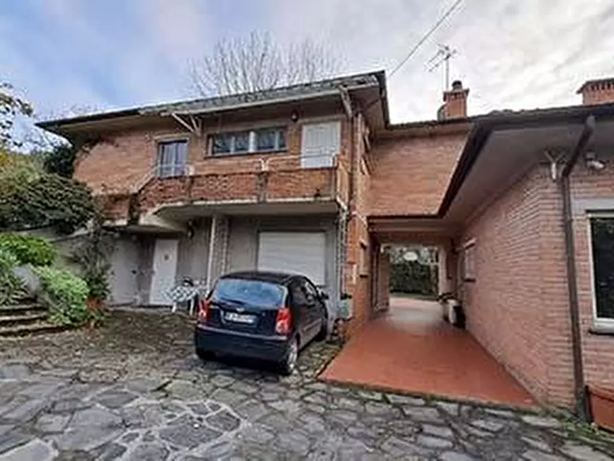 Immagine 25 di Villa in vendita  a Massarosa