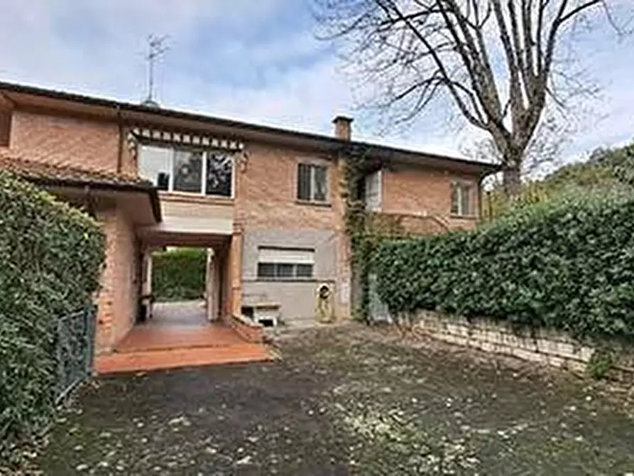 Immagine 31 di Villa in vendita  a Massarosa