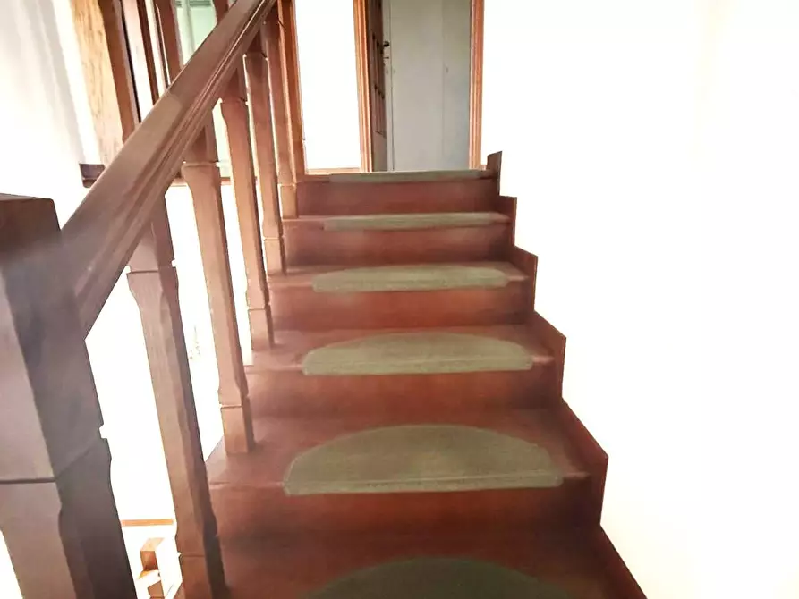 Immagine 13 di Appartamento in vendita  a Pontedera