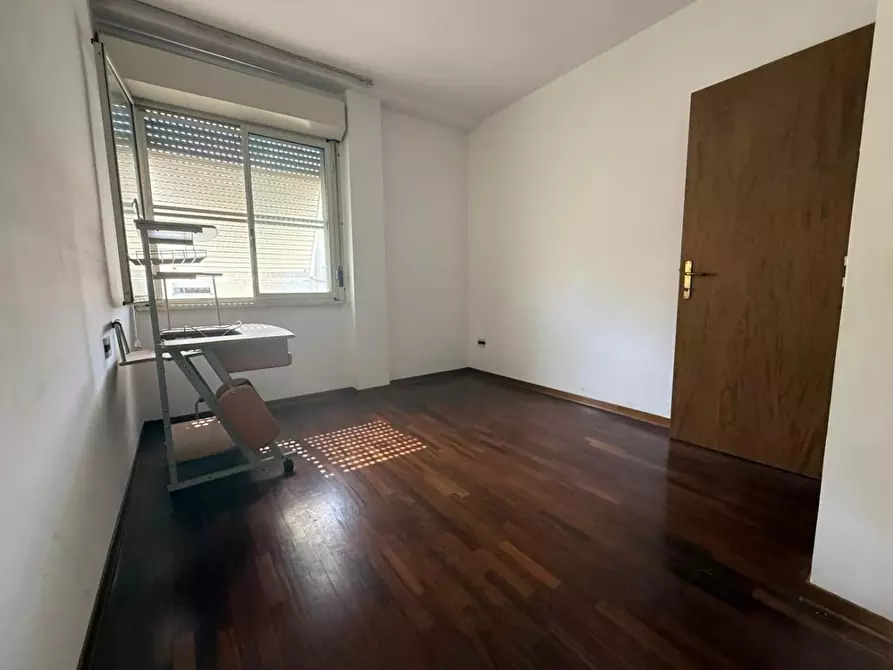 Immagine 15 di Appartamento in vendita  a Pontedera