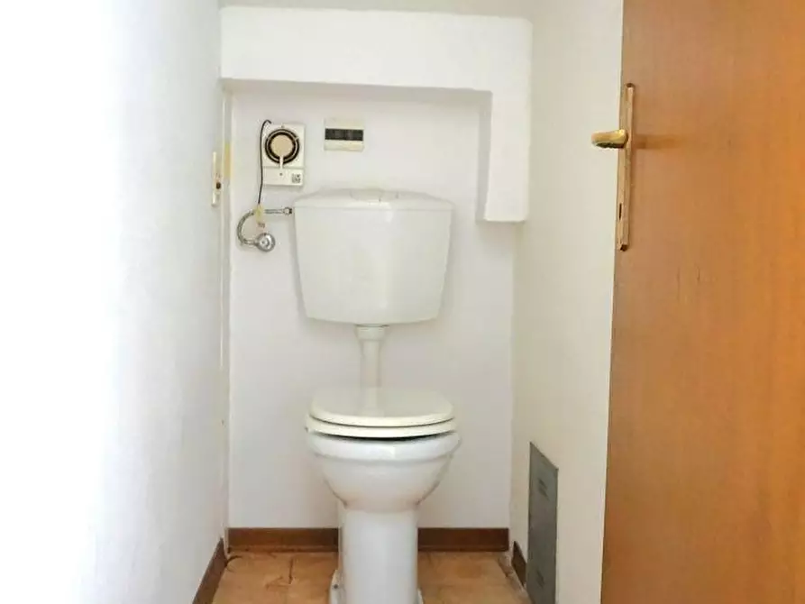 Immagine 11 di Appartamento in vendita  a Pontedera