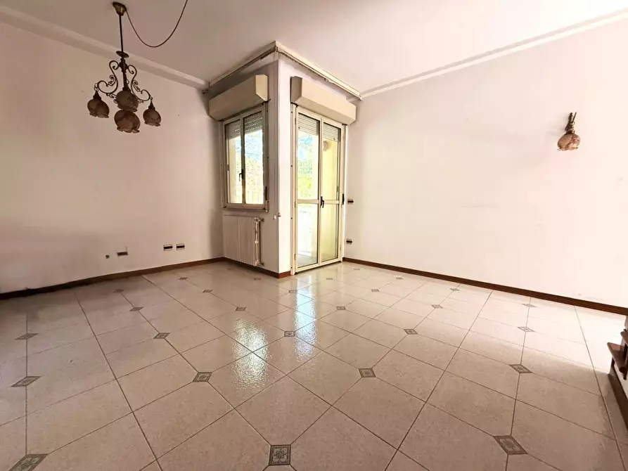 Immagine 8 di Appartamento in vendita  a Pontedera