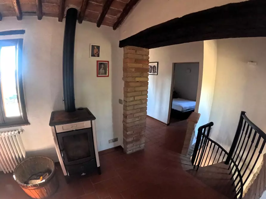 Immagine 44 di Casa colonica in vendita  a Siena
