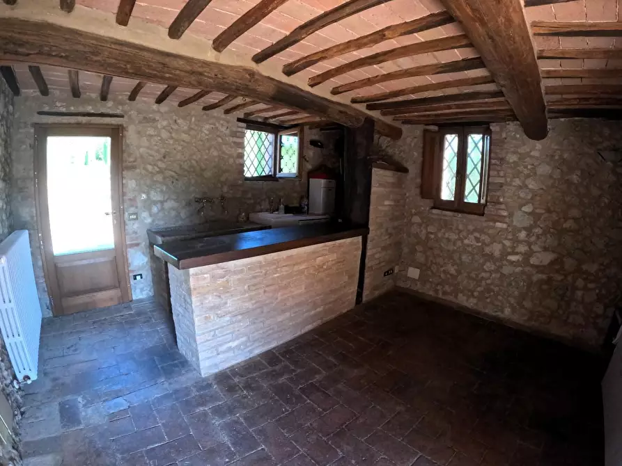 Immagine 50 di Casa colonica in vendita  a Siena