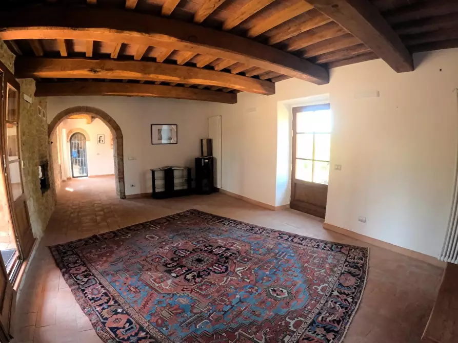 Immagine 28 di Casa colonica in vendita  a Siena