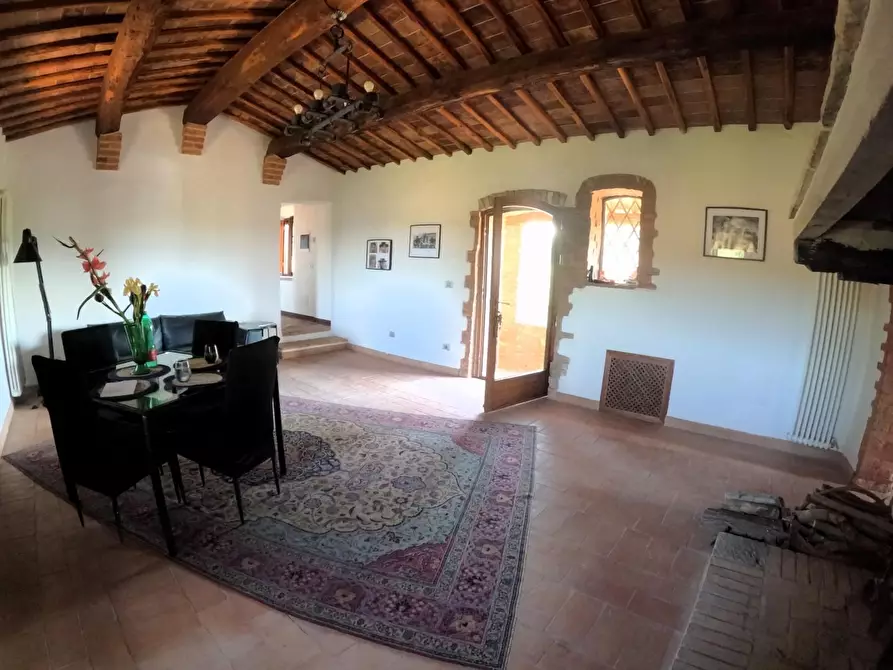 Immagine 48 di Casa colonica in vendita  a Siena