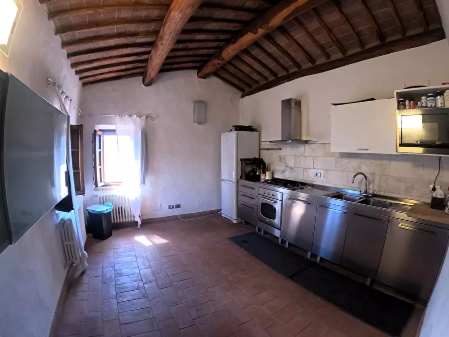 Immagine 35 di Casa colonica in vendita  a Siena