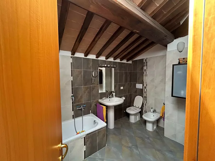 Immagine 18 di Porzione di casa in vendita  a Castelnuovo Berardenga