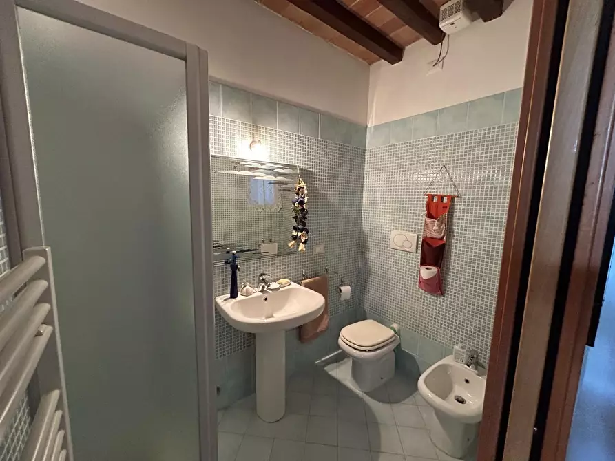 Immagine 15 di Porzione di casa in vendita  a Castelnuovo Berardenga