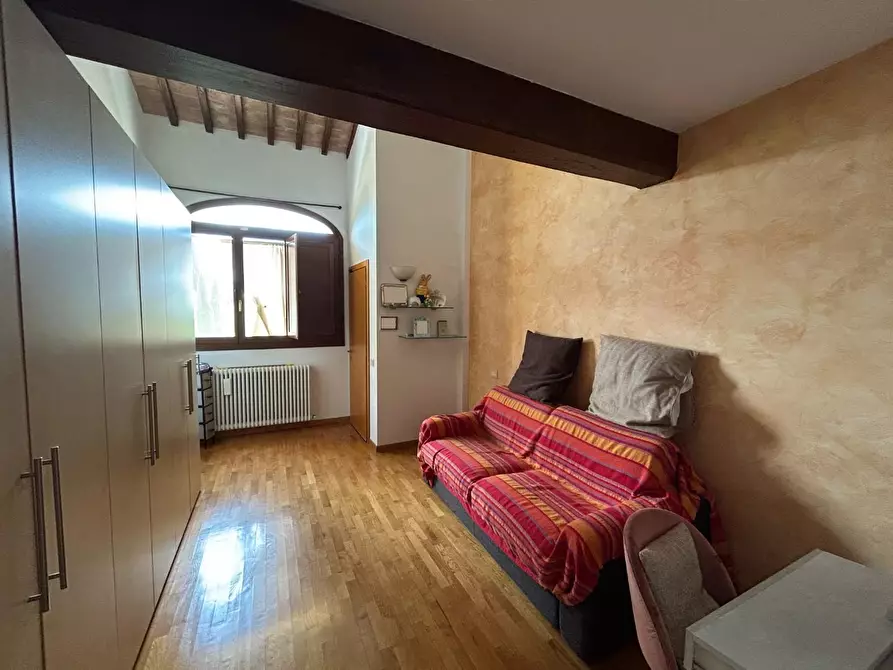 Immagine 11 di Porzione di casa in vendita  a Castelnuovo Berardenga