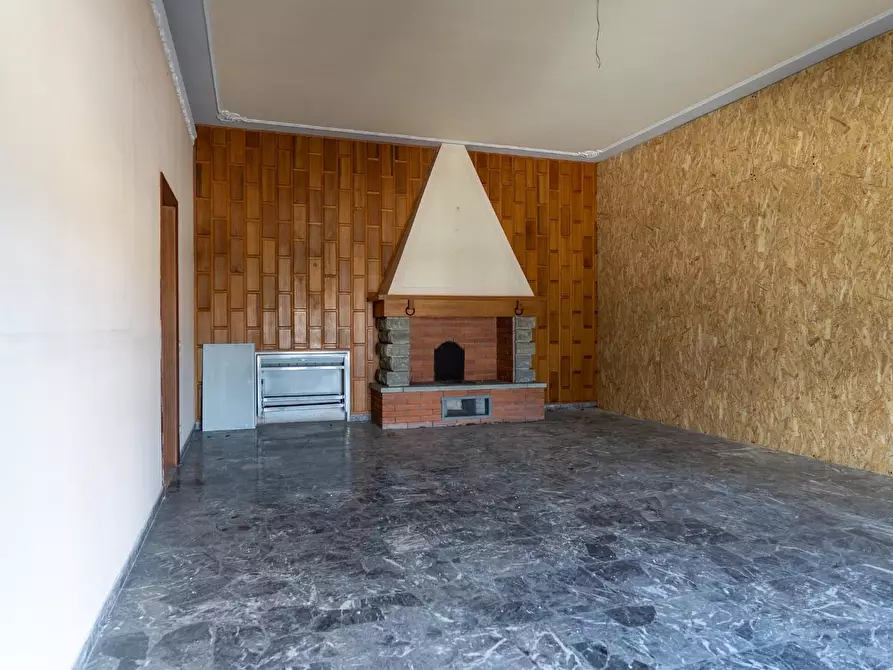 Immagine 30 di Palazzo in vendita  a Empoli