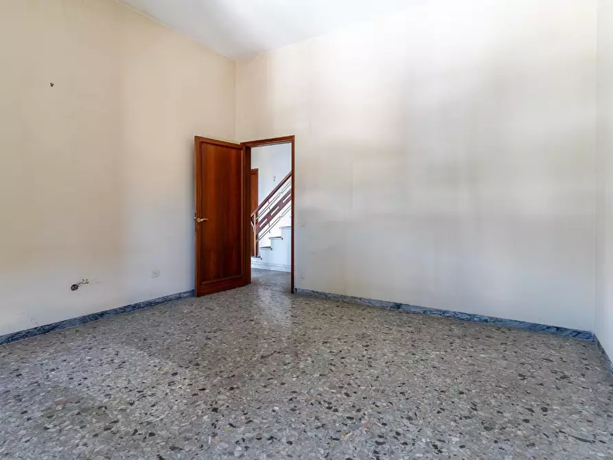 Immagine 17 di Palazzo in vendita  a Empoli