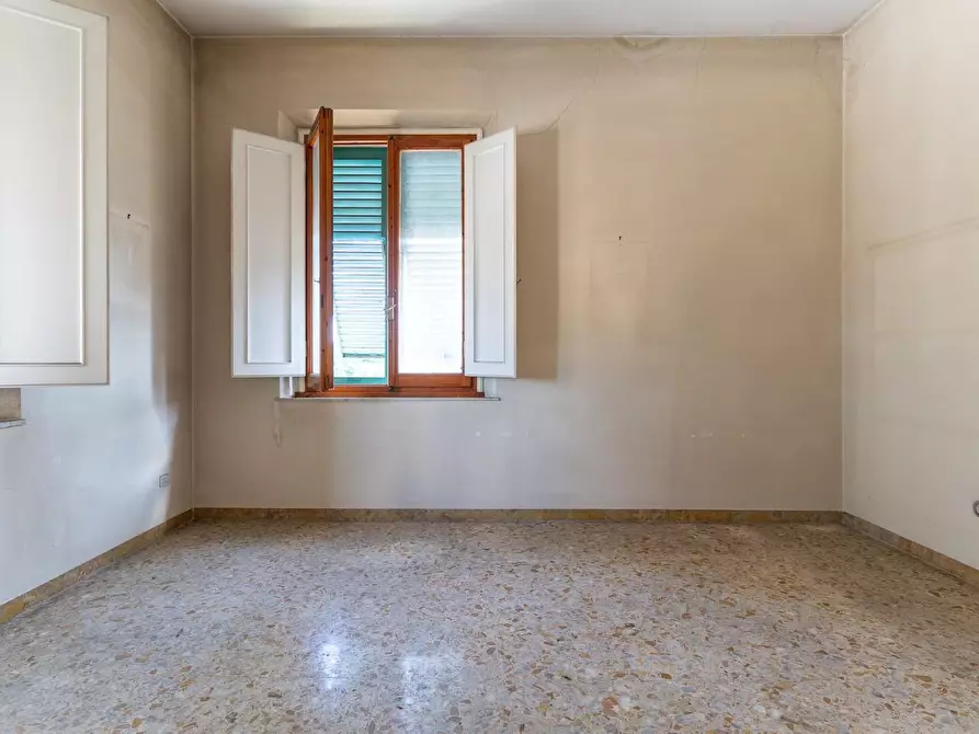 Immagine 16 di Palazzo in vendita  a Empoli